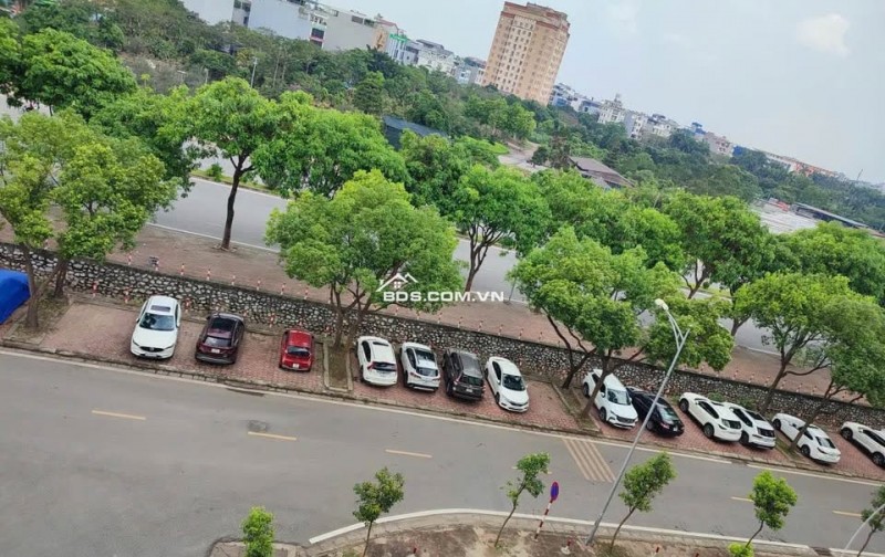 BÁN CHUNG CƯ KĐT VIỆT HƯNG LONG BIÊN  NHỎ TIỀN